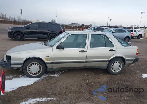 1992 Saab 9000 S z USA, uszkodzony, nr VIN YS3CK58B3N1001759